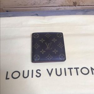 Men’s LV wallet